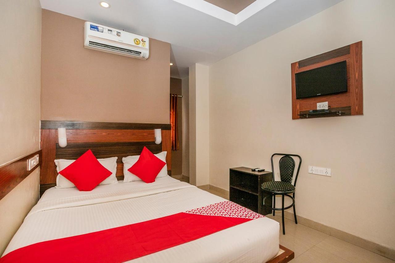 Oyo 436 Emirates Suites Bengaluru Zewnętrze zdjęcie